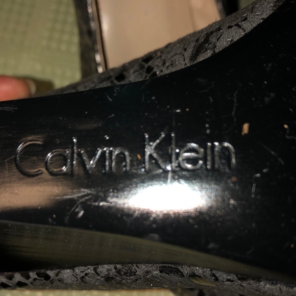 Calvin Klein Women's Silver Snake Pattern Wedges - Picture 9 of 11